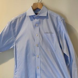 Vineyard Vines blue and white dress shirt